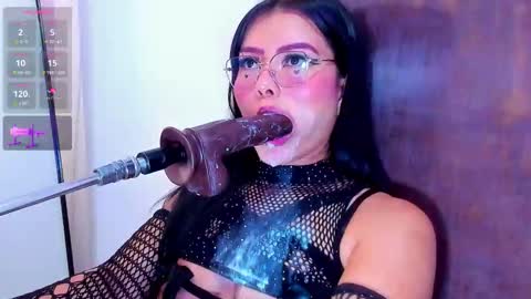 pocahontas_lantina online show from March 2, 7:15 am