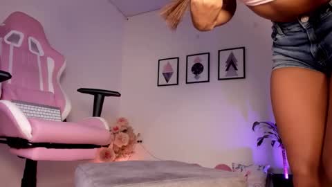 Jasmine online show from March 27, 3:12 am