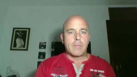 Snapshot of pocoyotop chatting on December 21, 11:23 pm pocoyotop online show from December 21, 11:23 pm