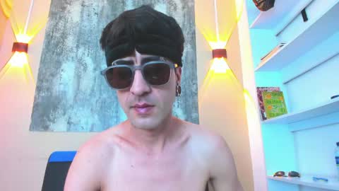 poderoso_samael online show from April 11, 5:01 am