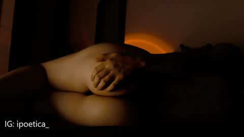 Snapshot of poeeticaa_ chatting on January 7, 11:14 pm IG ipoetica online show from January 7, 11:14 pm