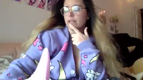 sweet angel baby  online show from May 2, 12:43 pm