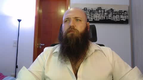 Bear online show from March 3, 4:58 am