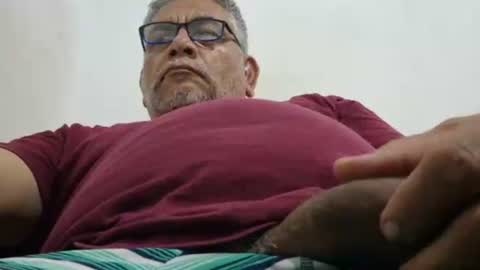 poli online show from February 20, 5:04 am