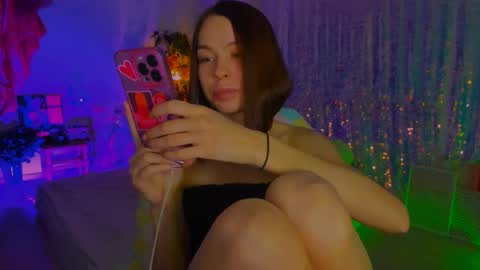 Snapshot of poli__ chatting on December 18, 4:35 pm Martha online show from December 18, 4:35 pm