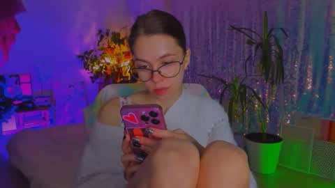 Snapshot of poli__ chatting on January 5, 5:27 pm Martha online show from January 5, 5:27 pm