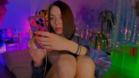 Snapshot of poli__ chatting on February 13, 4:03 pm Martha online show from February 13, 4:03 pm