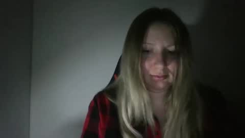 poliholly online show from February 27, 7:47 pm