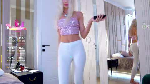 Snapshot of poliina chatting on May 21, 3:57 am Polina online show from May 21, 3:57 am