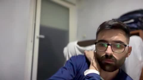 pollabeta online show from December 1, 12:04 am