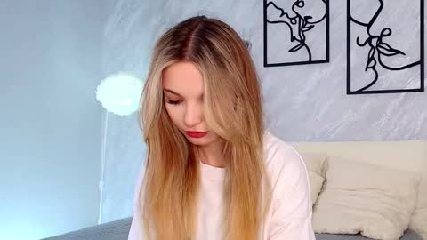 Snapshot of pollimills chatting on September 9, 7:41 am pollimills online show from September 9, 7:41 am