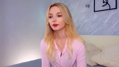 Snapshot of pollimills chatting on September 11, 7:52 am pollimills online show from September 11, 7:52 am