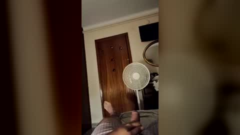 Snapshot of pollote8880 chatting on July 19, 3:21 am Pollote online show from July 19, 3:21 am