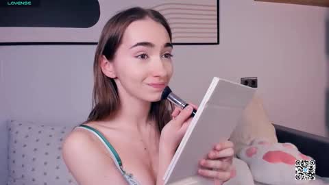 Polly online show from September 14, 7:18 am