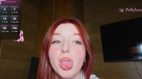 Snapshot of polly_luna chatting on May 29, 9:13 pm Polly online show from May 29, 9:13 pm