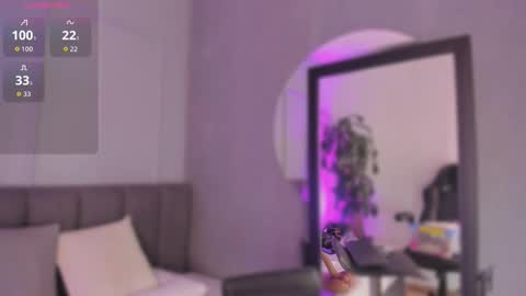 Snapshot of pollybabe_ chatting on October 23, 10:47 am POLLY online show from October 23, 10:47 am