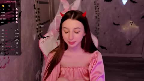       online show from October 13, 6:41 pm