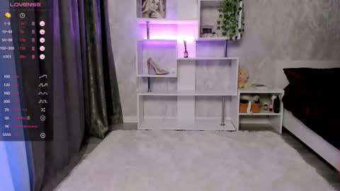       online show from January 12, 2:44 pm