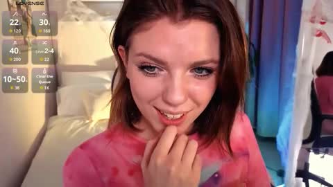 Snapshot of pollyrouge chatting on November 5, 2:28 pm Your Polly follow me online show from November 5, 2:28 pm