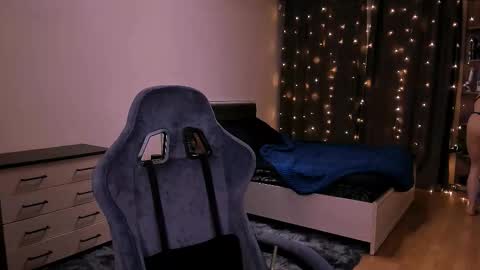 Snapshot of polusladkoye chatting on December 16, 3:17 pm Megan.online online show from December 16, 3:17 pm