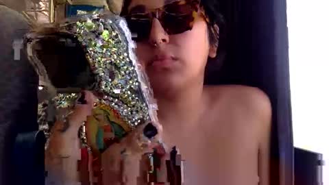 polymamii online show from April 17, 9:07 pm