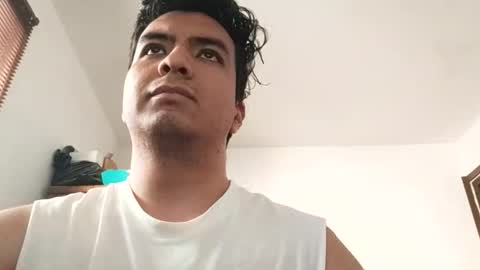 Snapshot of ponch134 chatting on November 15, 10:48 pm ponch134 online show from November 15, 10:48 pm