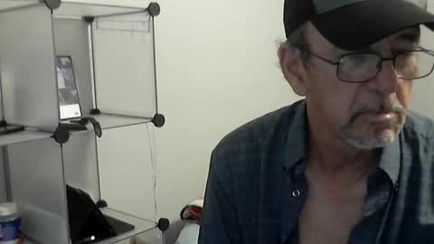 Snapshot of ponchitodenver chatting on November 16, 6:30 am Ponchitodenver online show from November 16, 6:30 am