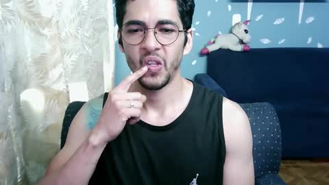 ponzothc online show from November 4, 7:57 pm