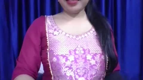 poojalady online show from February 17, 4:02 pm