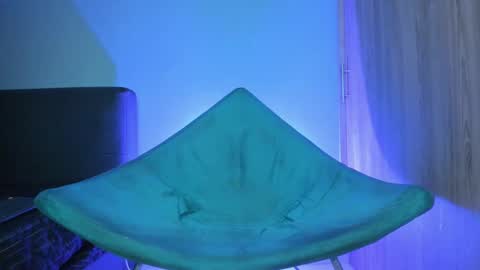 Snapshot of pool_baker_ chatting on February 12, 2:35 am johnatan online show from February 12, 2:35 am