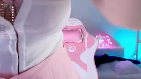Snapshot of poompoompeach_ chatting on July 1, 5:42 am Alice online show from July 1, 5:42 am