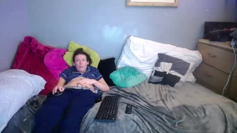 Snapshot of poopcap chatting on December 27, 11:31 pm poopcap online show from December 27, 11:31 pm