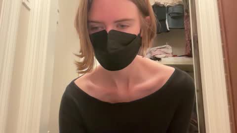 poorlaine online show from June 6, 1:00 am