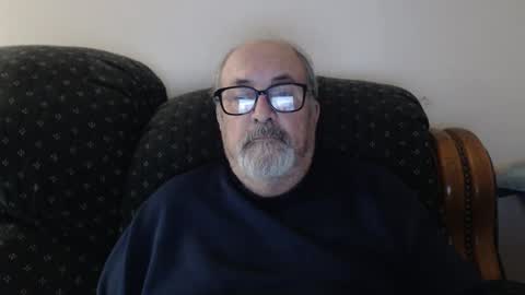 Snapshot of poppi_4u chatting on December 30, 2:42 am poppi_4u online show from December 30, 2:42 am