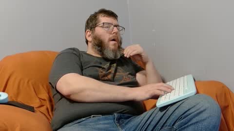 Snapshot of pornorule98 chatting on December 17, 9:21 pm pornorule98 online show from December 17, 9:21 pm