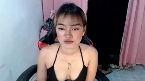 pornstar_kia online show from March 20, 7:35 am