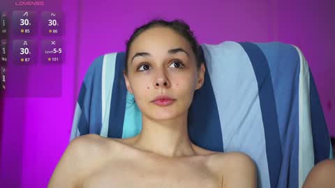    online show from December 17, 9:54 pm