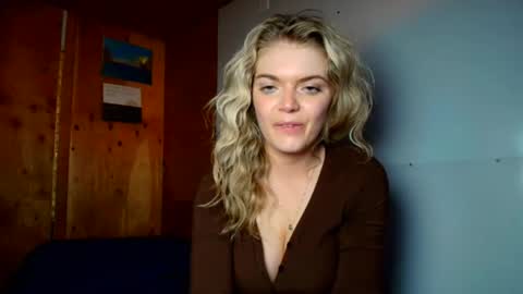 porshabelle online show from January 18, 8:51 am