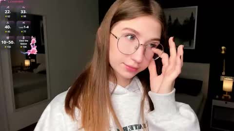 Snapshot of portia_bubbles chatting on October 23, 8:07 pm Elizabeth online show from October 23, 8:07 pm