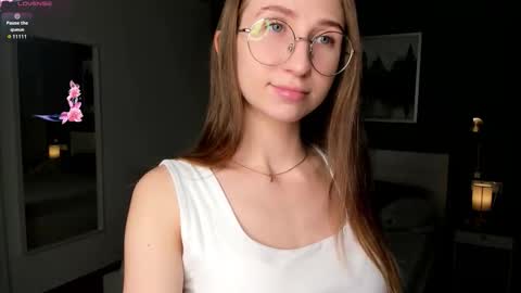 Snapshot of portia_bubbles chatting on November 4, 7:24 pm Elizabeth online show from November 4, 7:24 pm