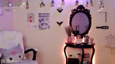 Snapshot of posigore chatting on December 24, 9:22 pm Anna Goth independient model online show from December 24, 9:22 pm