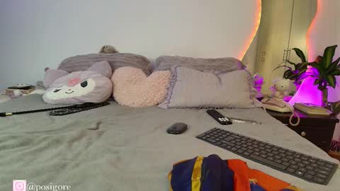 Snapshot of posigore chatting on November 14, 9:57 pm Anna Goth independient model online show from November 14, 9:57 pm