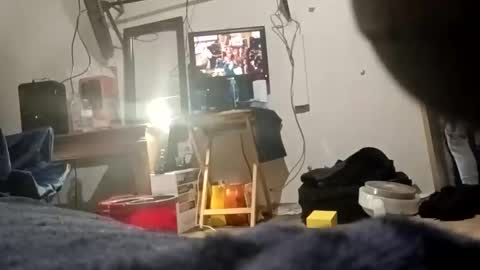 PipeLayerPlayer007 online show from April 3, 7:23 pm