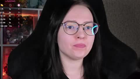 Robyn online show from April 13, 11:05 am