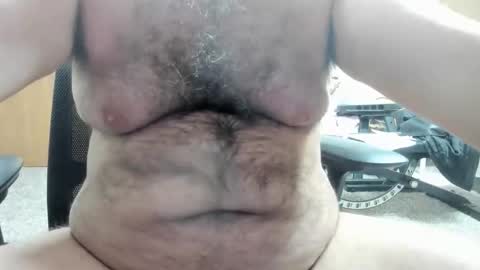 Snapshot of powerbotombear3 chatting on November 29, 12:52 pm Robby online show from November 29, 12:52 pm