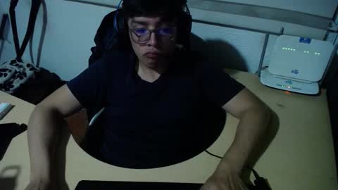 Snapshot of powerfulzeus2 chatting on September 26, 4:49 am powerfulzeus2 online show from September 26, 4:49 am