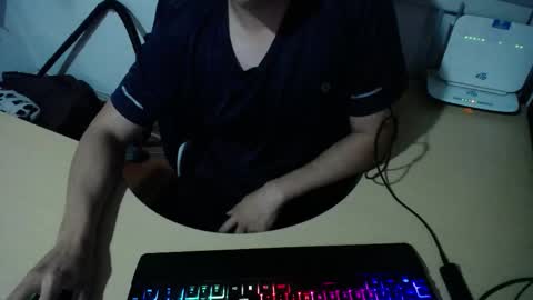 Snapshot of powerfulzeus2 chatting on October 6, 12:30 am powerfulzeus2 online show from October 6, 12:30 am