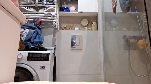 Snapshot of powermute22 chatting on October 12, 6:45 am Big Dick online show from October 12, 6:45 am