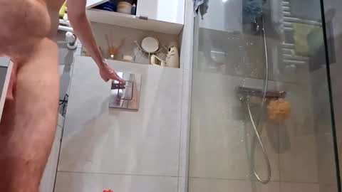 Snapshot of powermute22 chatting on October 25, 9:31 pm Big Dick online show from October 25, 9:31 pm