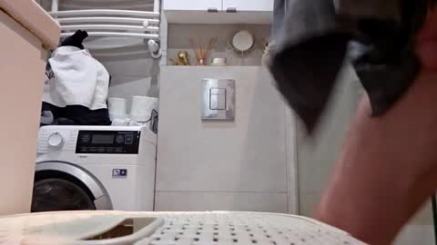 Snapshot of powermute22 chatting on November 19, 8:14 am Big Dick online show from November 19, 8:14 am